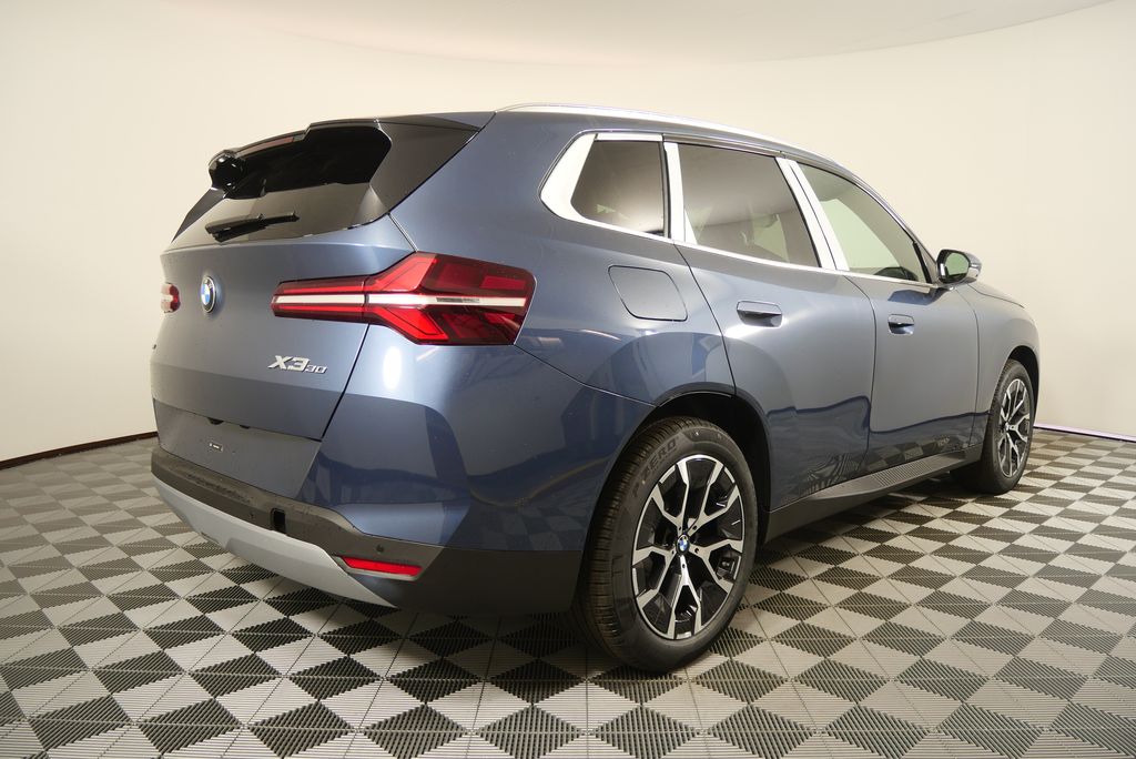 Thumbnail: 2026 BMW X3 - 3