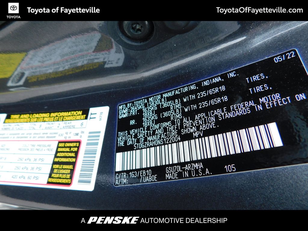 Thumbnail: 2022 Toyota Highlander - 12