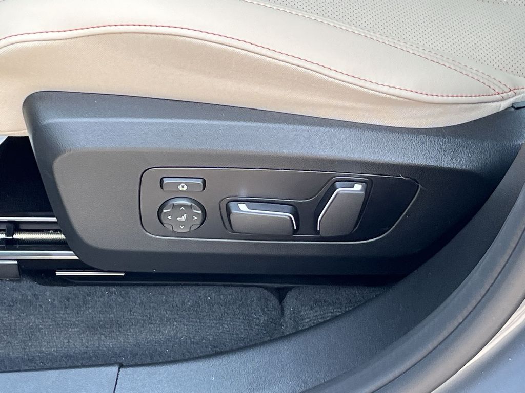 Thumbnail: 2025 BMW X3 - 12