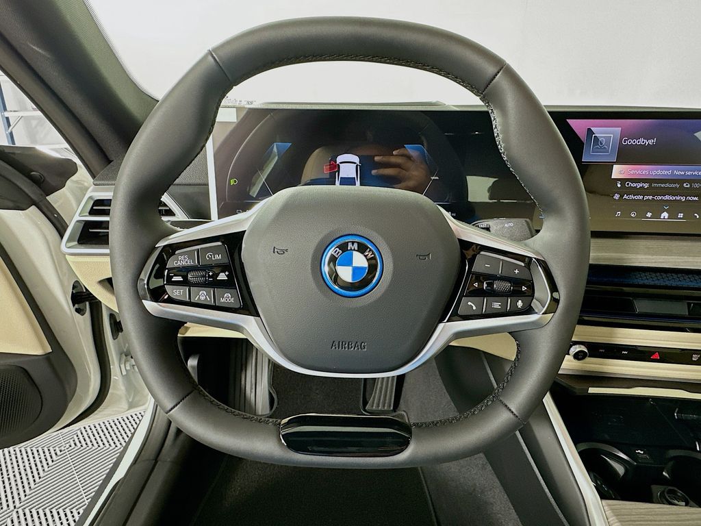 Thumbnail: 2026 BMW i4 - 10