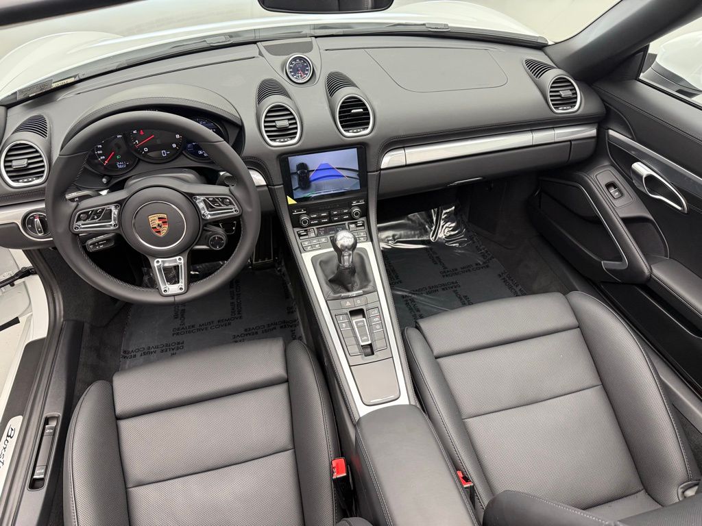 Thumbnail: 2025 Porsche 718 Boxster - 26