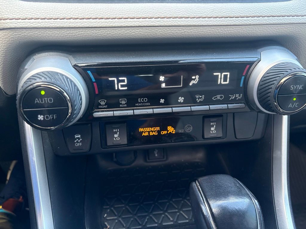 Used 2022 Gray Toyota XLE Premium image 19