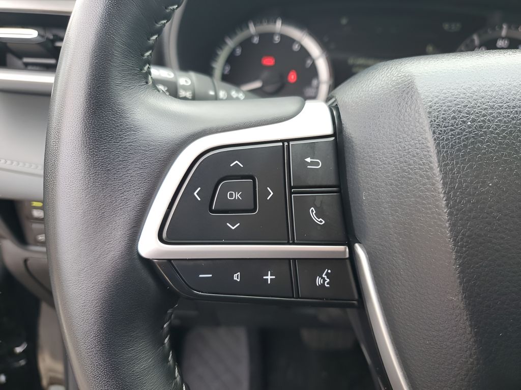 Used Car 2025 Toyota Highlander  Limited For Sale Under $40,000 In Austin, Texas