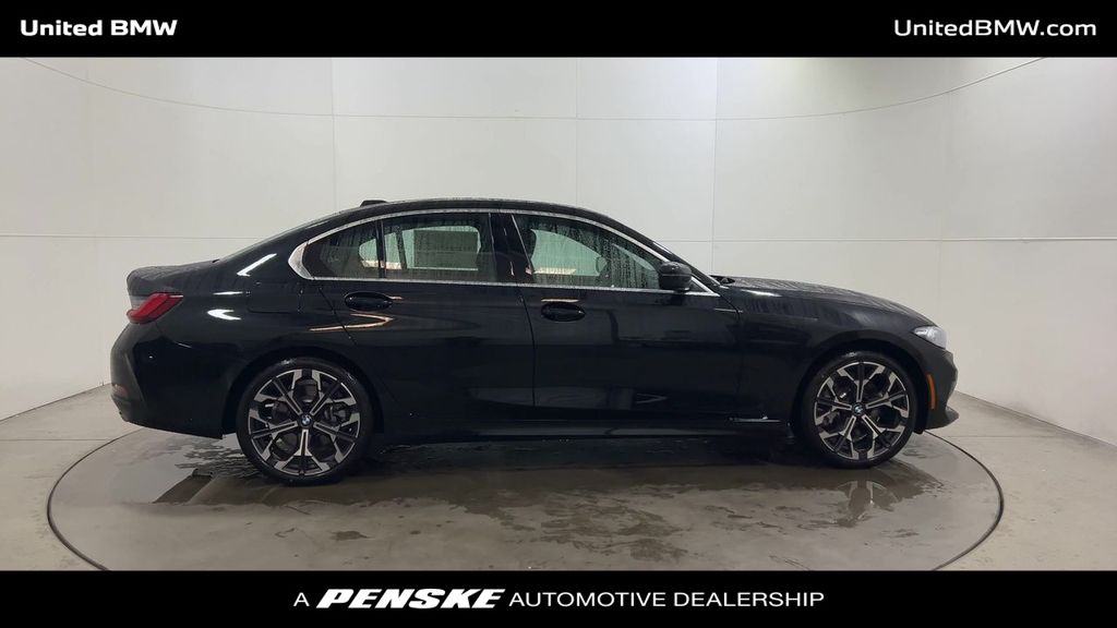 Thumbnail: 2026 BMW 3 Series - 9