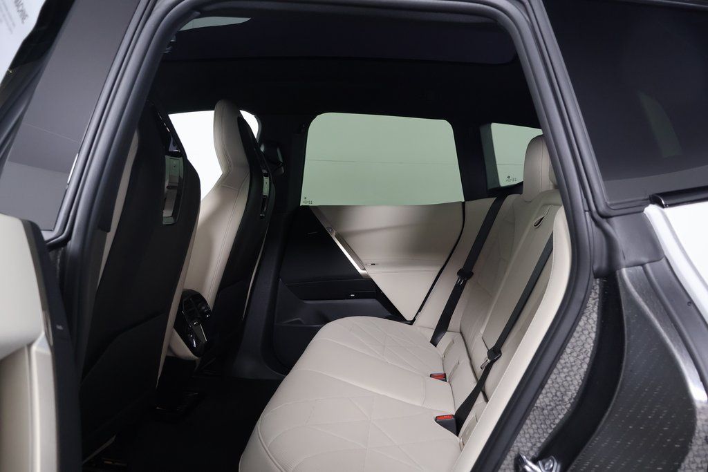 Thumbnail: 2026 BMW iX - 6