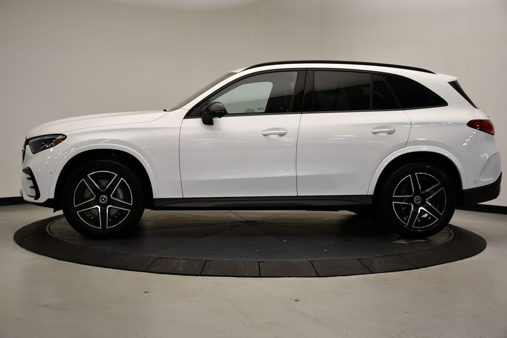 Thumbnail: 2026 Mercedes-Benz GLC - 2