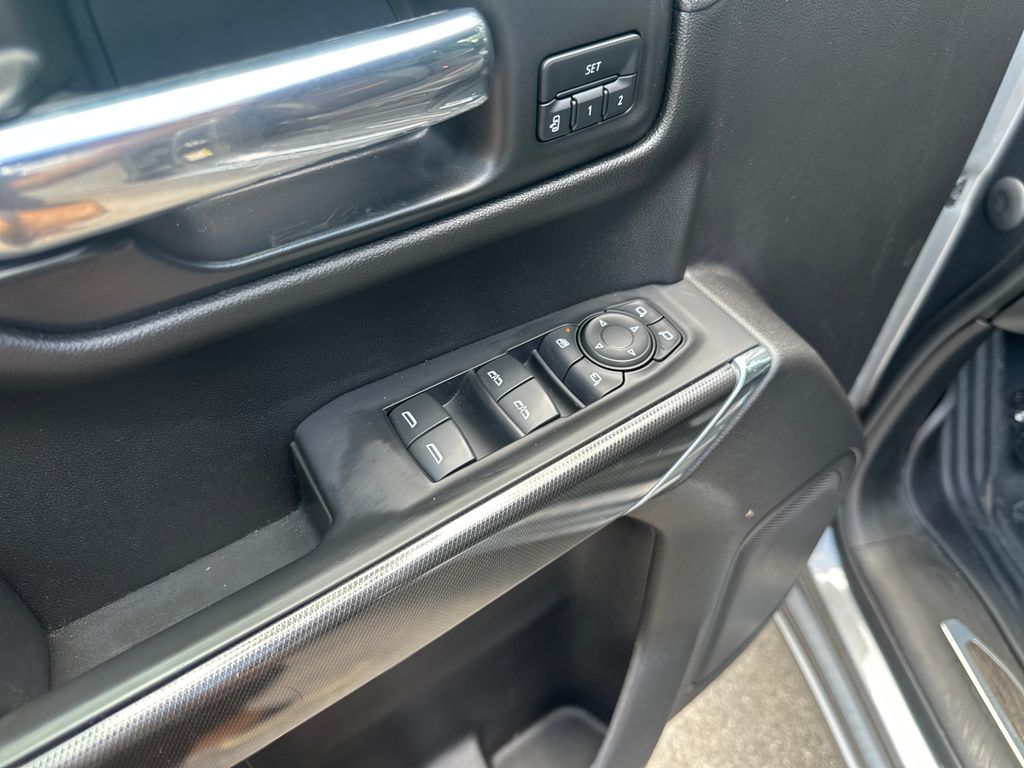 Used 2021 Gray GMC AT4 image 19