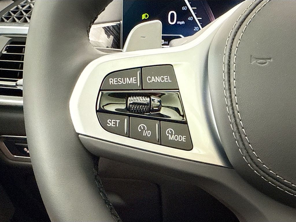 Thumbnail: 2026 BMW X7 - 11