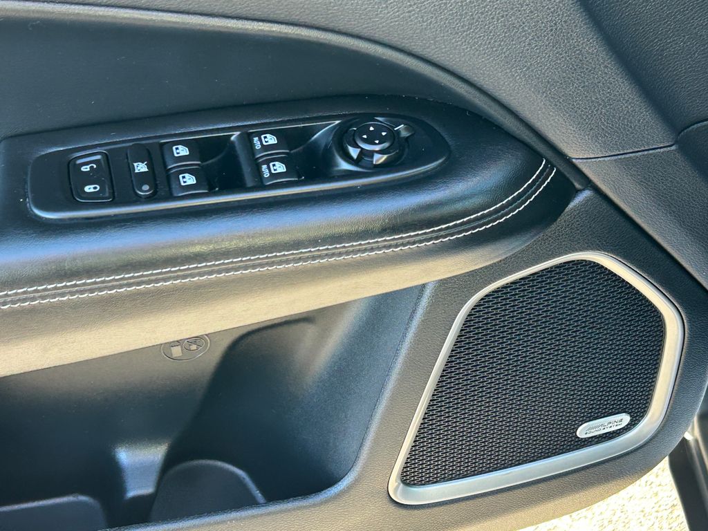 Thumbnail: 2021 Jeep Compass - 12