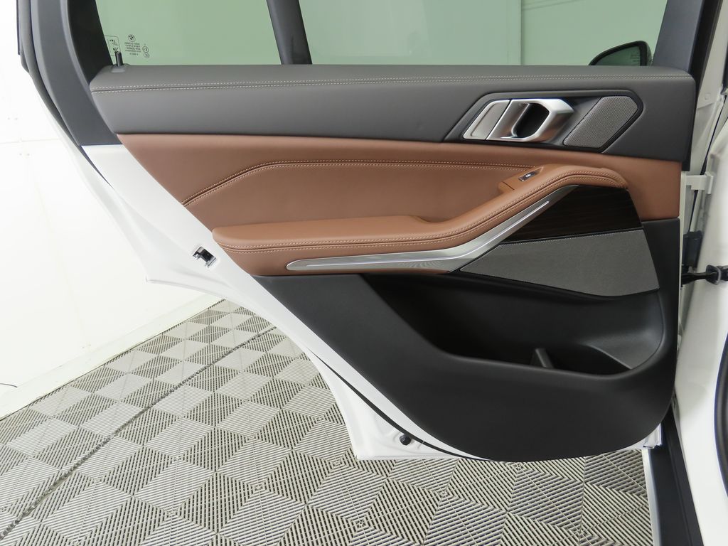 Thumbnail: 2026 BMW X5 - 27