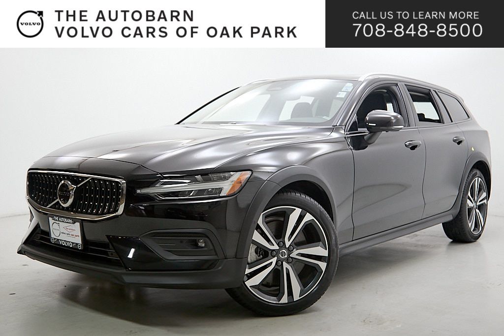 2024 Volvo V60 Cross Country B5 Plus AWD