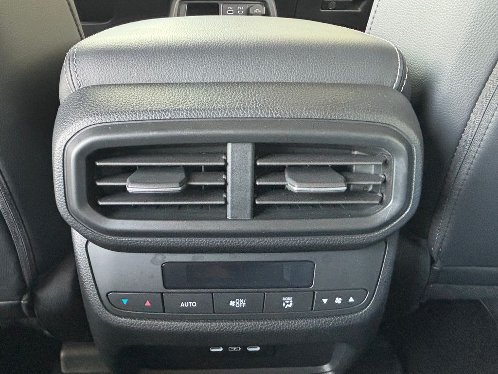 Thumbnail: 2024 Honda Pilot - 18