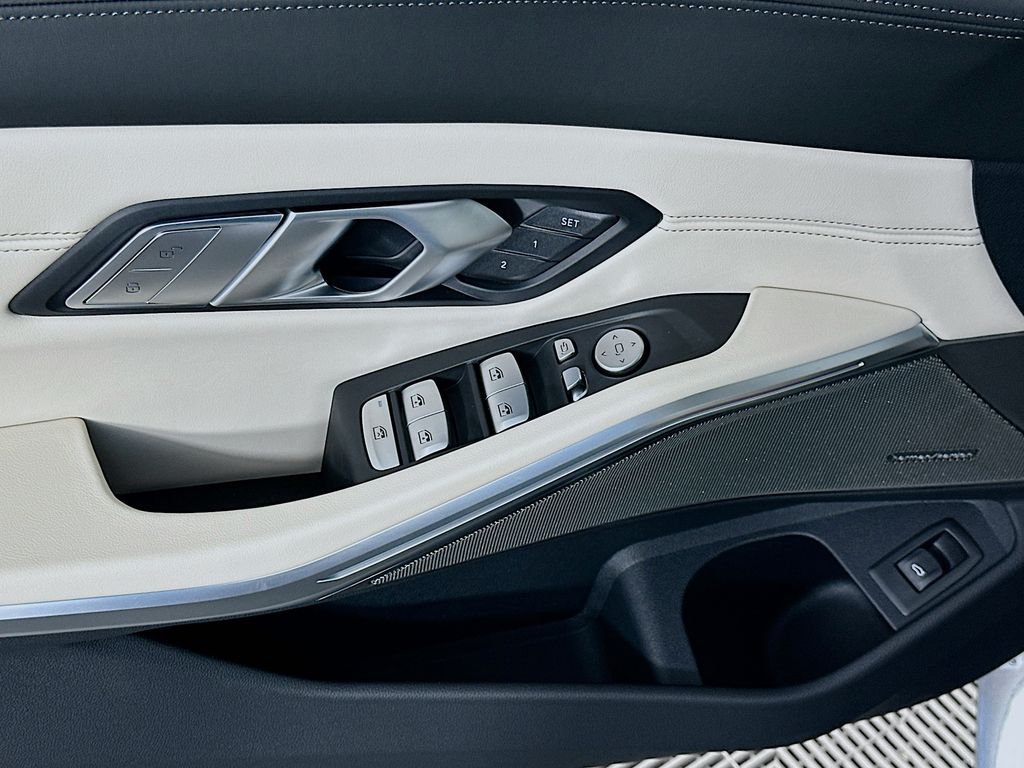 Thumbnail: 2026 BMW M3 - 20