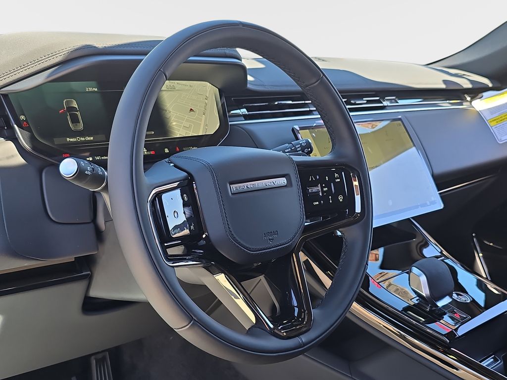 New 2025 Black Land Rover Dynamic SE image 17