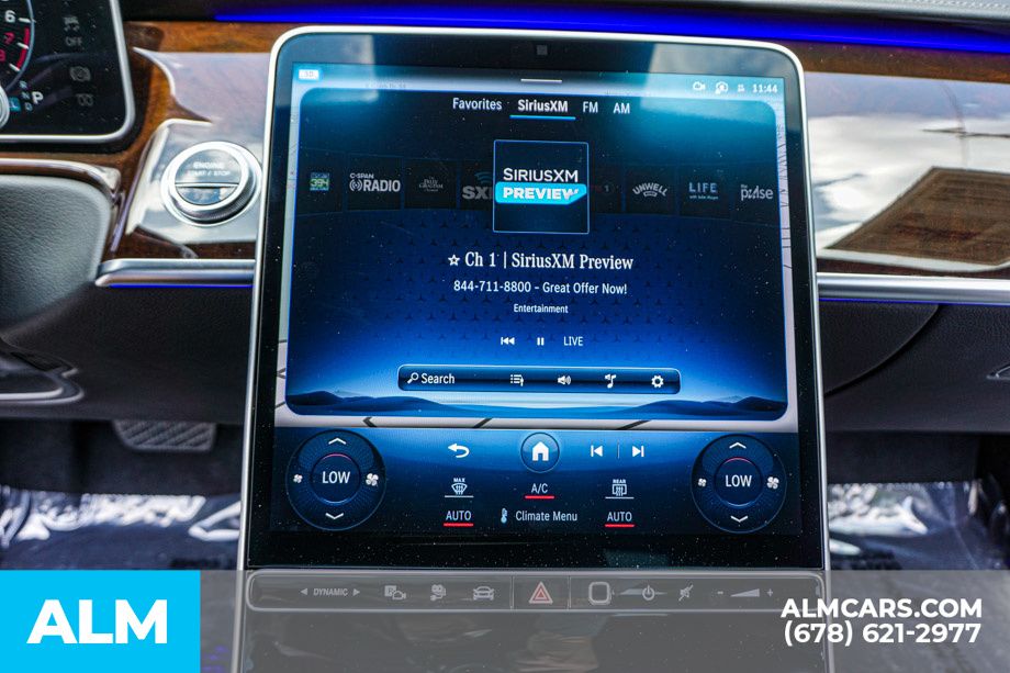 Used 2024 Black Mercedes-Benz S 580e image 39