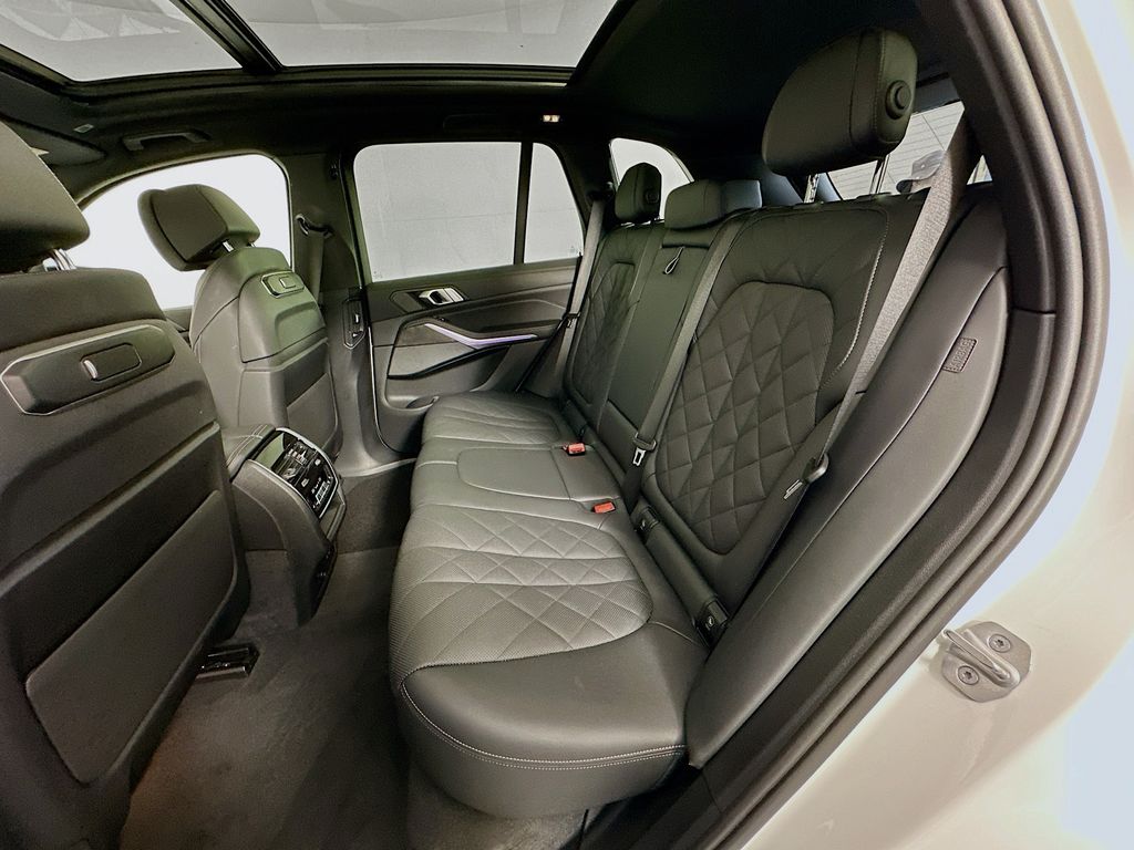 Thumbnail: 2024 BMW X5 - 26