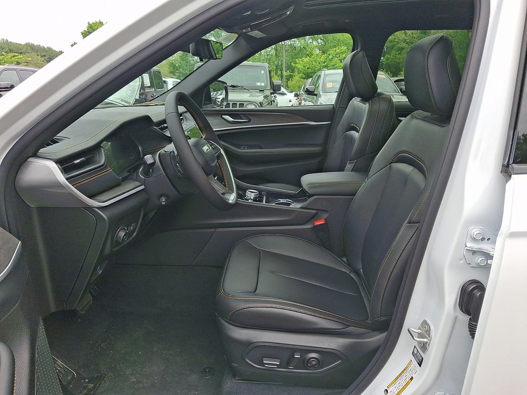 New 2026 Jeep Grand Cherokee L SUV
