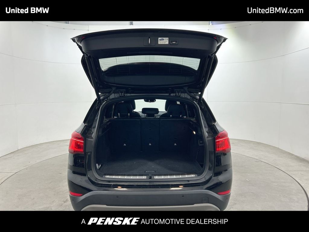 Thumbnail: 2016 BMW X1 - 21