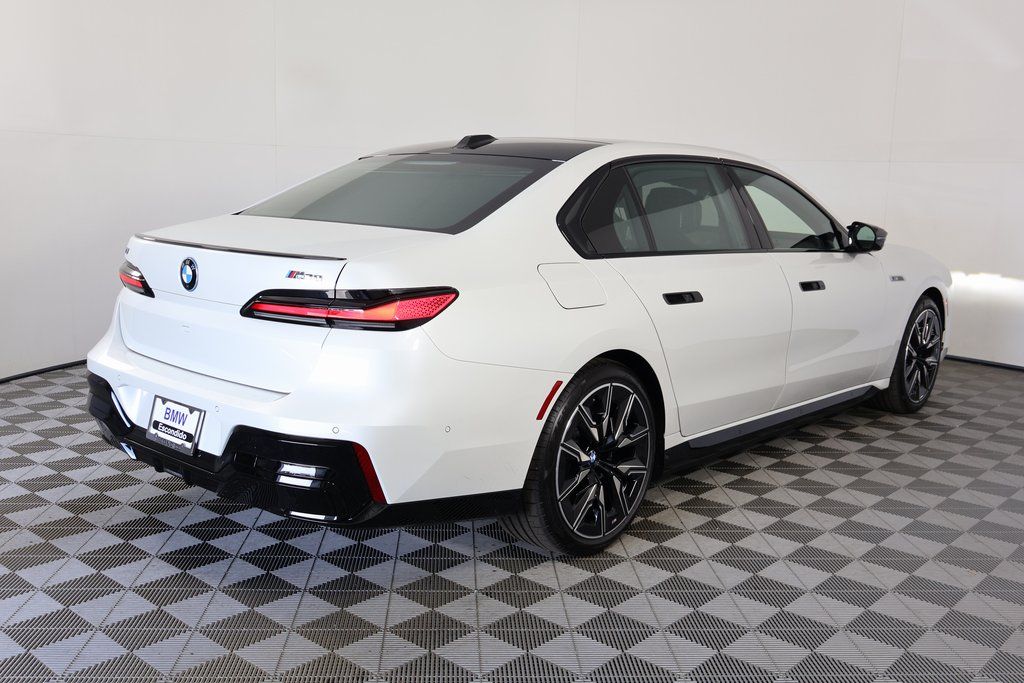 Thumbnail: 2026 BMW i7 - 2