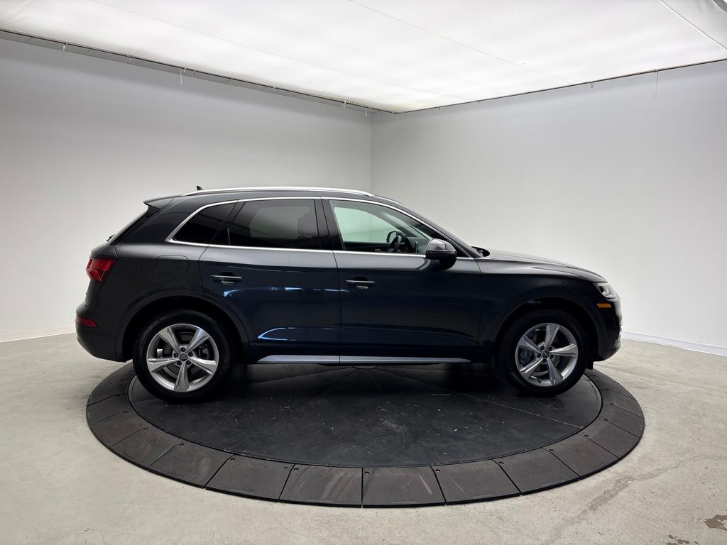 Thumbnail: 2020 Audi Q5 - 8