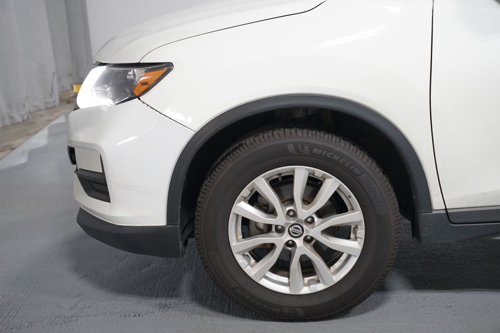 Thumbnail: 2018 Nissan Rogue - 5
