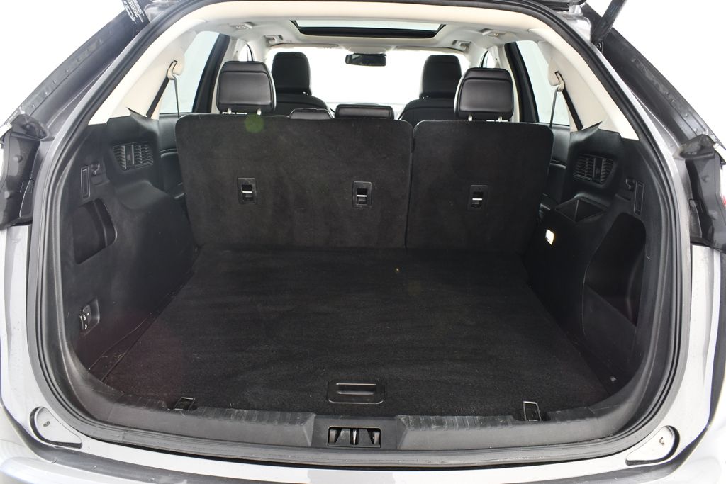 Used 2022 Gray Ford SEL image 20