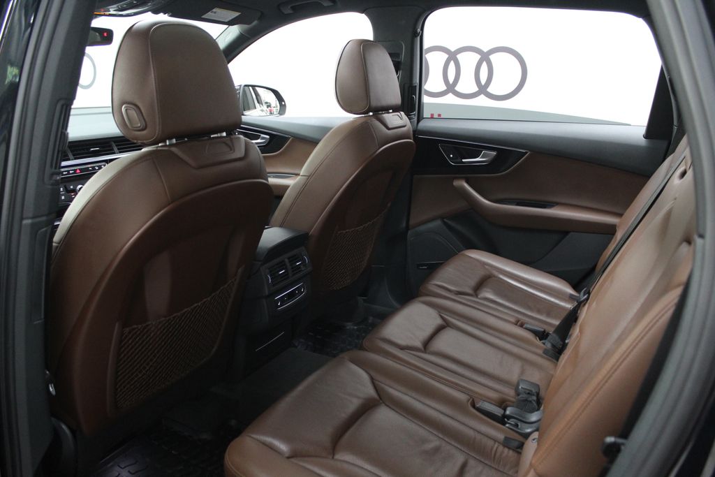 Thumbnail: 2017 Audi Q7 - 27