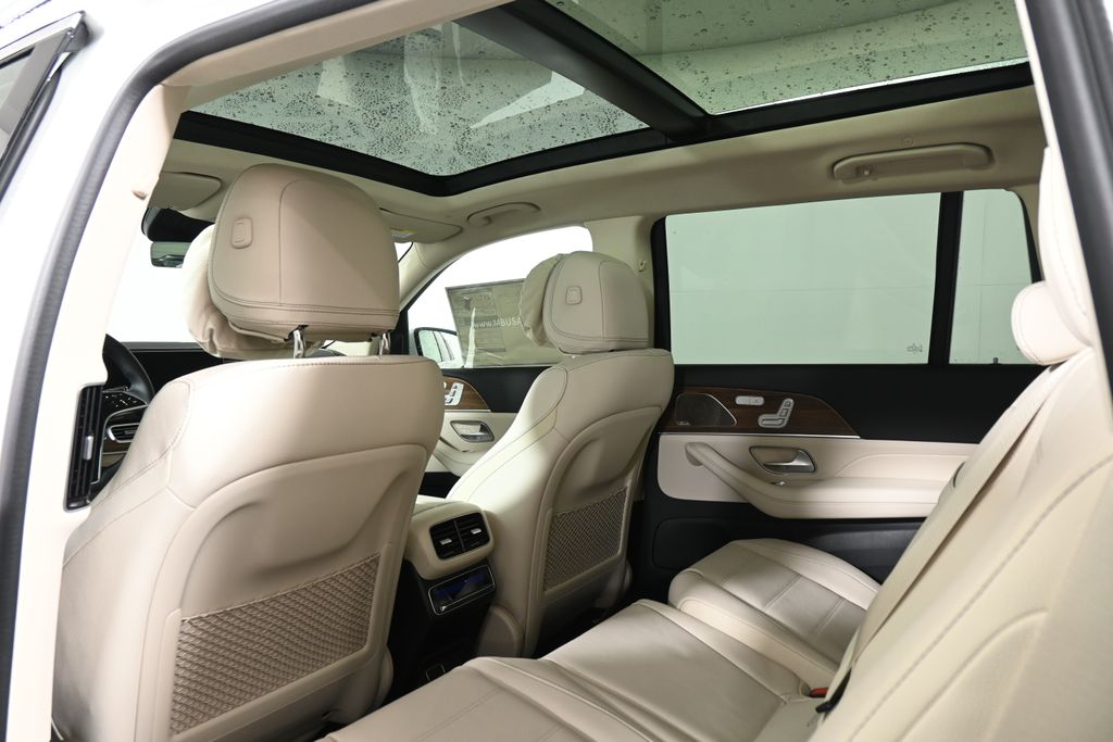 Thumbnail: 2026 Mercedes-Benz GLS - 28