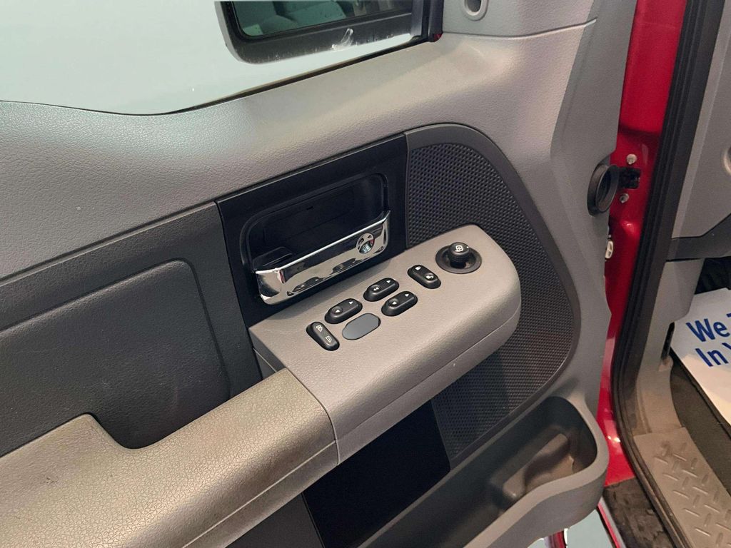 Used 2008 Red Ford XL image 14
