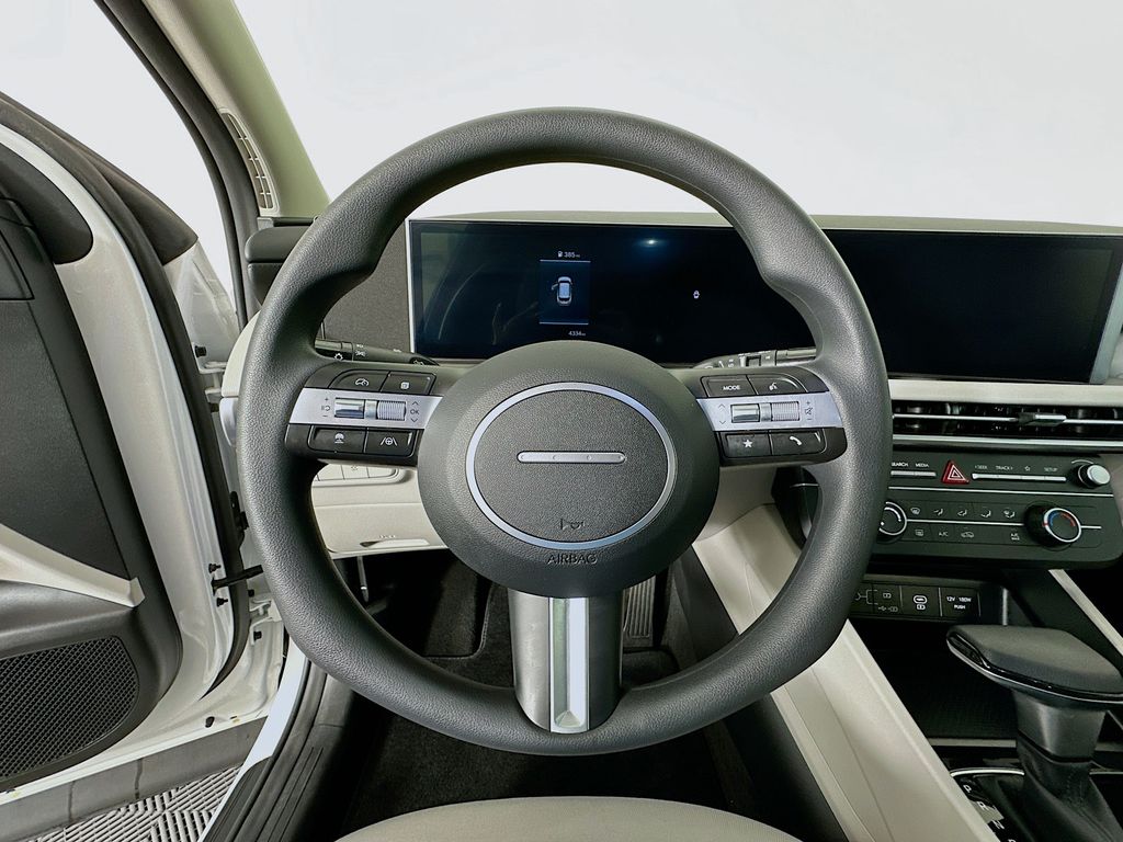 2025 Hyundai Tucson SE 11