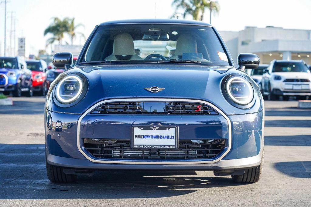 2025 MINI Cooper S  4