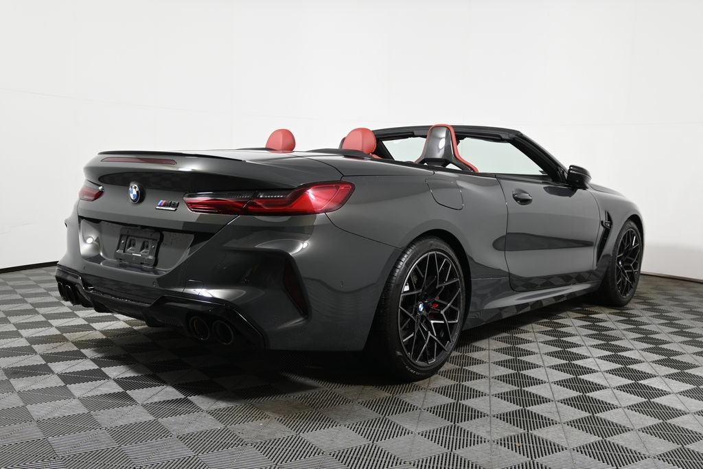 Thumbnail: 2022 BMW M8 - 15