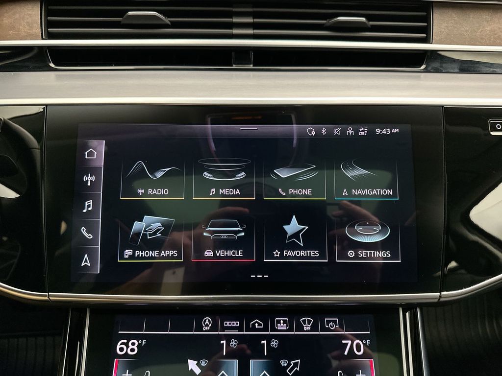 Thumbnail: 2022 Audi A8 - 14