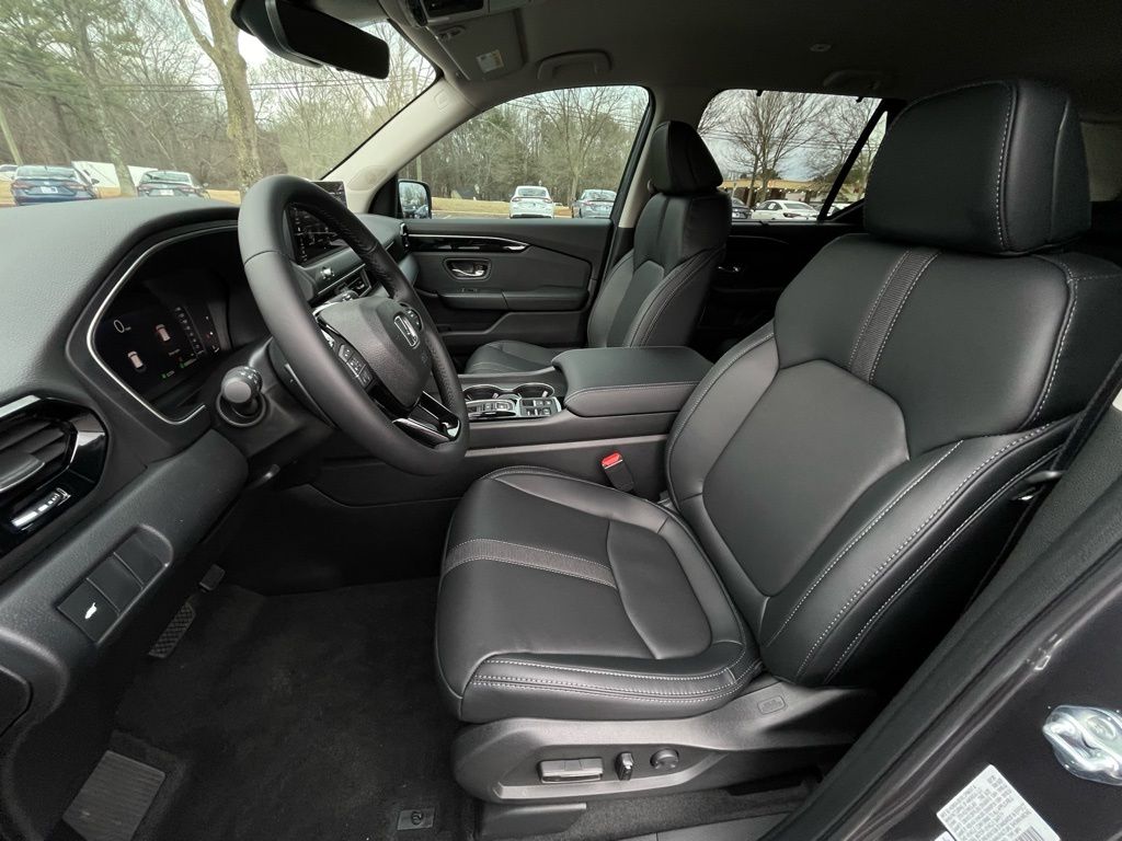 Thumbnail: 2026 Honda Pilot - 27