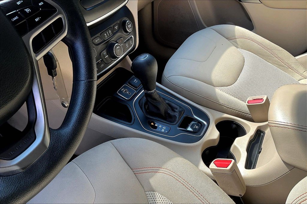 Used 2020 Jeep Cherokee SUV