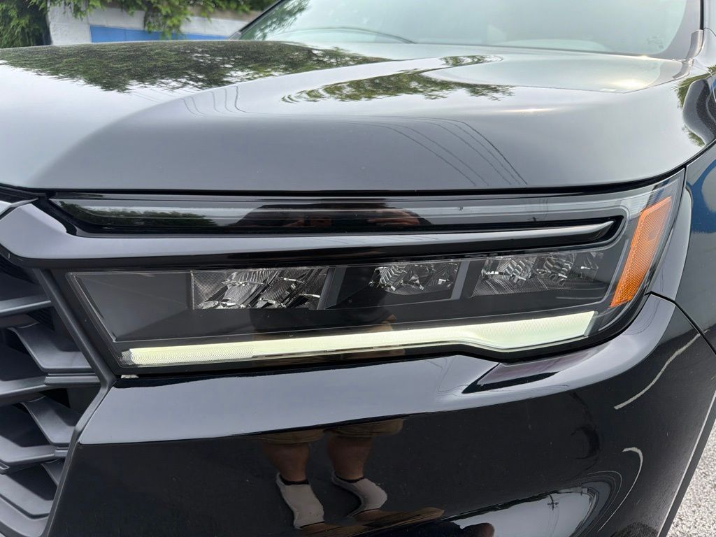 Thumbnail: 2025 Honda Pilot - 9