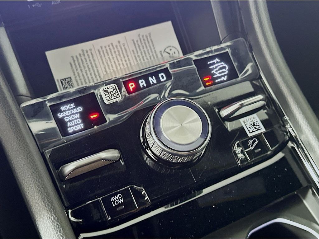 New 2025 Silver Jeep Overland image 12