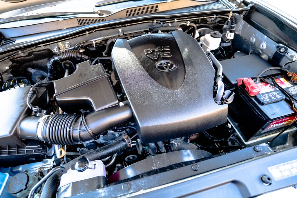 Used 2018 Toyota Tacoma Truck