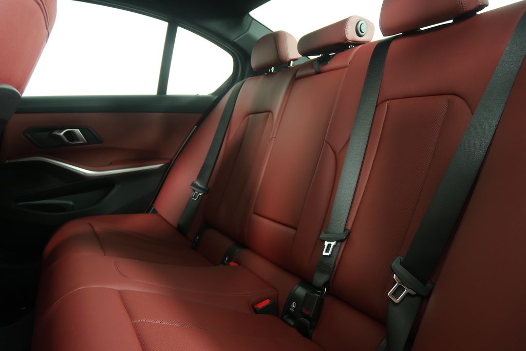 Thumbnail: 2026 BMW 3 Series - 15