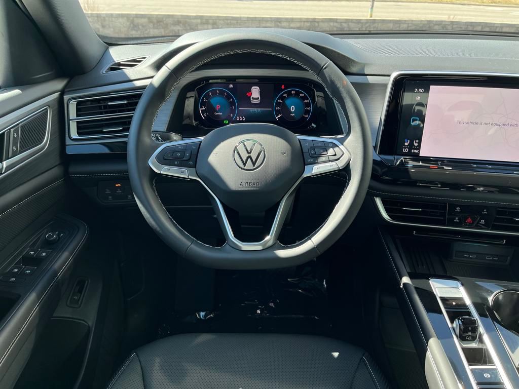 2025 Volkswagen Atlas Cross Sport 2.0T SE w/Technology photo