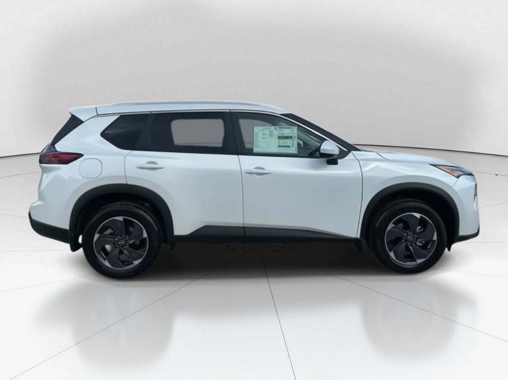 2025 Everest White Pearl Nissan Rogue SV FWD SUV
