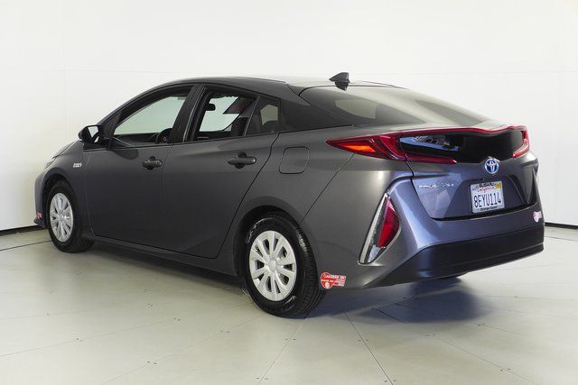 2018 Toyota Prius Prime Plus 9