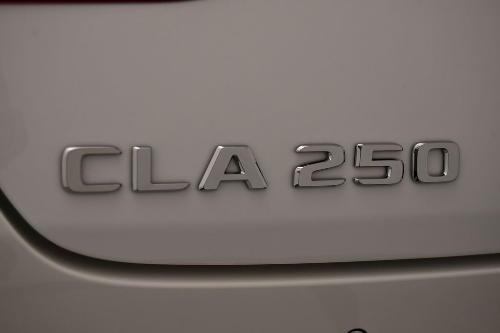 2025 Mercedes-Benz CLA 250 9