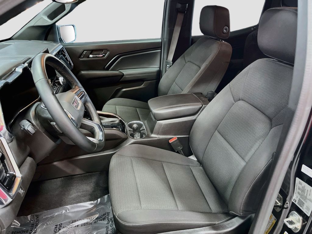 Used 2024 Onyx Black GMC Elevation image 22