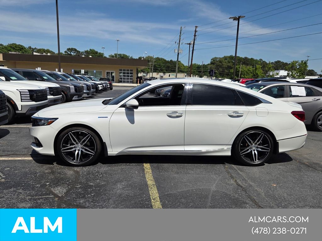 Used 2022 White Honda Touring image 3