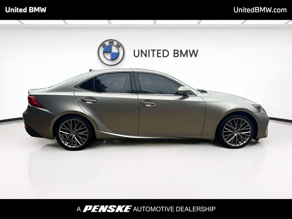 Thumbnail: 2017 Lexus IS - 19