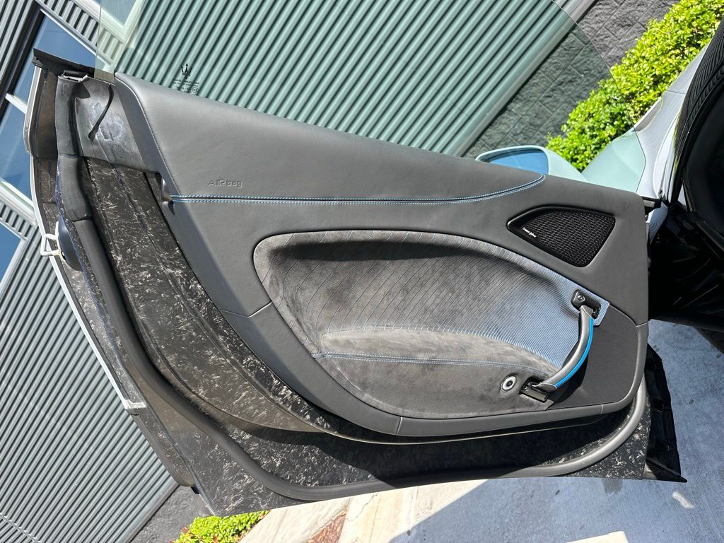 Thumbnail: 2023 Maserati MC20 - 21