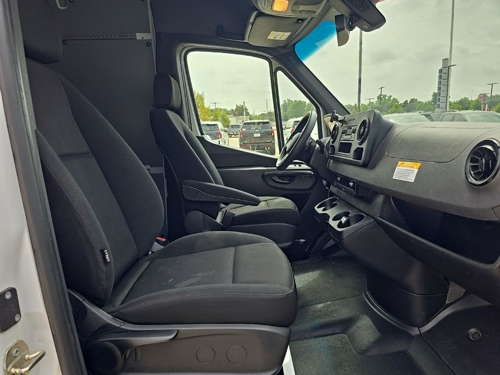 Used 2024 Mercedes-benz Sprinter 2500 Van