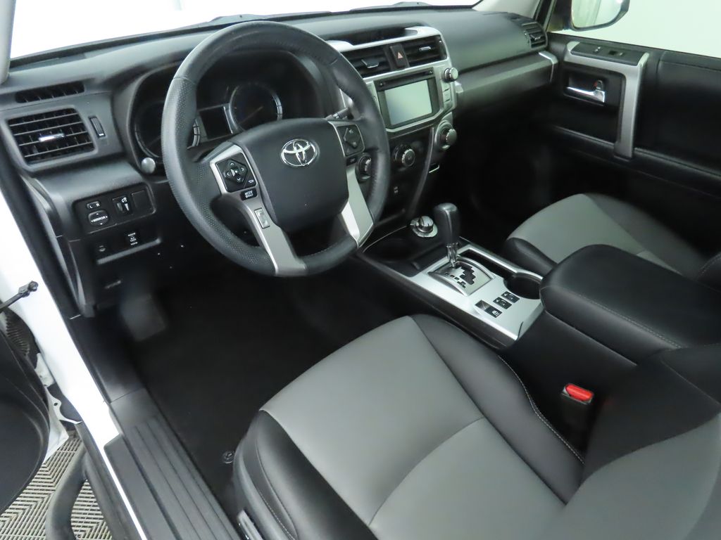 2018 Toyota 4Runner SR5 9