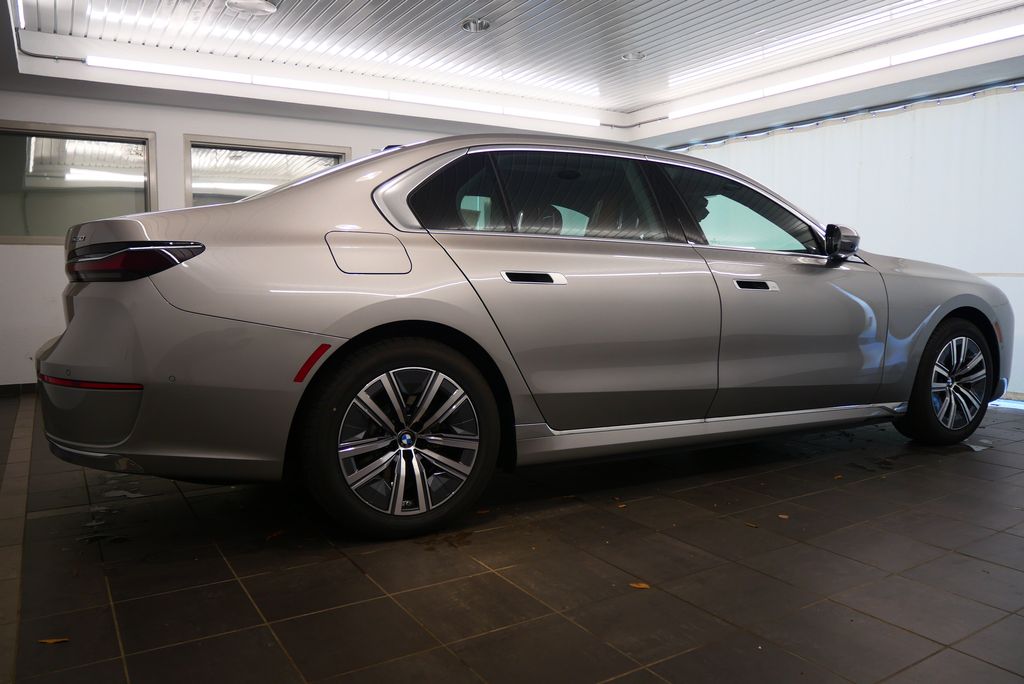 2024 BMW i7 eDrive50 5